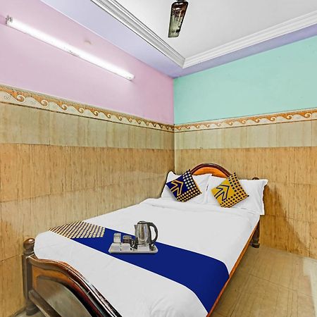 Spot On Svr Grand Hotel Vijayawada Ngoại thất bức ảnh